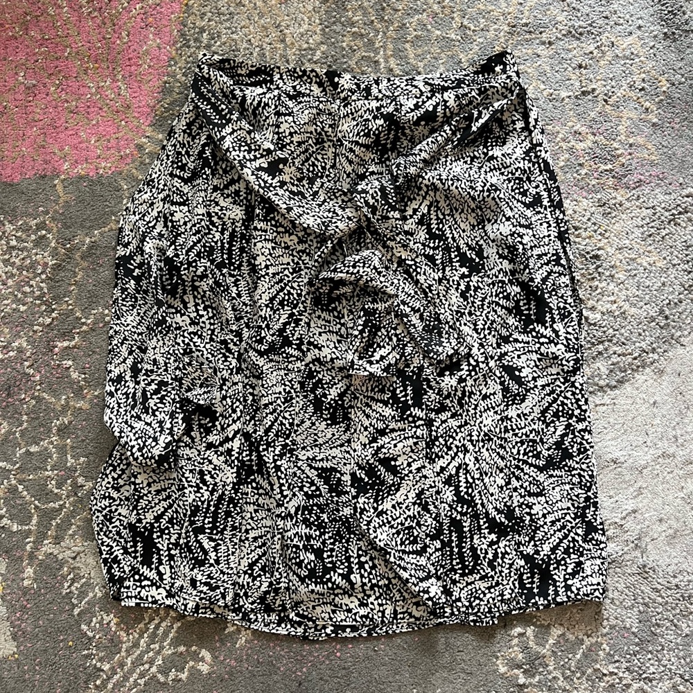 Who What Wear sz 12 fern print skirt